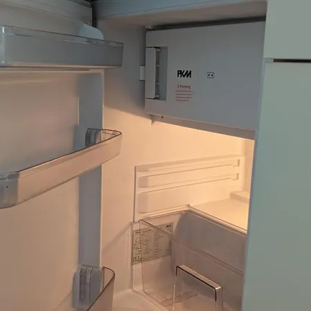 Apartment In Vienna Suburbs - 40 Min From Vienna Center