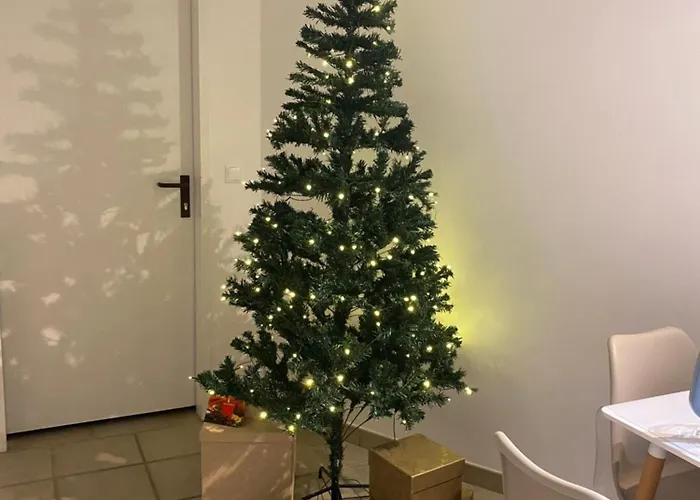 Apartman In Vienna Suburbs - 40 Min From Vienna Center *