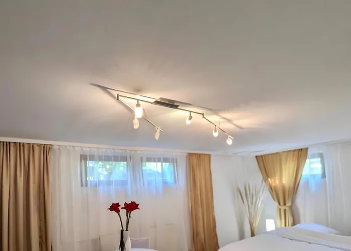 In Vienna Suburbs - 40 Min From Vienna Center Apartman *