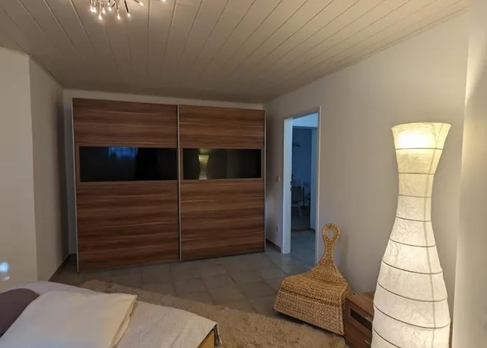 In Vienna Suburbs - 40 Min From Vienna Center